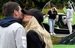 Wednesday 6 July 2022 06:33 PM Kerry Katona and fiancé Ryan Mahoney pack on the PDA in front of their ... trends now