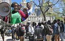 Over 1,000 African migrants descend on New York City Hall to protest against ... trends now