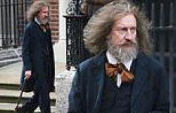 Acting legend looks unrecognisable as he sports long hair and bushy beard while ... trends now