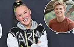 JoJo Siwa admits she has a huge crush on Robert Irwin and slid into his DMs ... trends now
