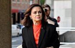 Channel 10's brutal message to Lisa Wilkinson about the star's future as ... trends now