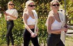 Kelsea Ballerini flashes her toned tummy in a crop top... as it is revealed she ... trends now