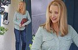 Lisa Kudrow continues filming Netflix show No Good Deed in LA - ahead of 20th ... trends now