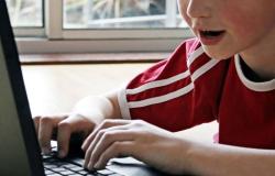 Nearly 40 per cent of Australian children accessed porn before they were aged ...