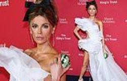 Kate Beckinsale returns to red carpet for first time since hospitalization for ... trends now