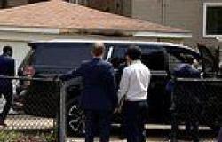 Chicago Mayor runs away from reporters to get into chauffeured car after prayer ... trends now