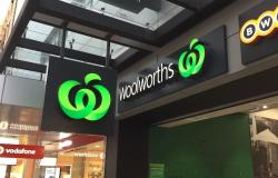 Key union signs off on Woolworths staff four-day work week