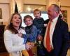 Barnaby Joyce's kids climb over mum Vikki Campion as he's sworn in as Deputy ...