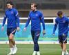 England take to training ground for last time as they prepare to play Italy in ...