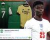 sport news Arsenal's friendly opponents Hibs show solidarity with Bukayo Saka