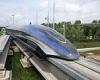China unveils 'world's fastest' high-speed train capable of travelling more ...