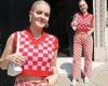 Singer Anne-Marie is a vision of pink as she dazzles in a checkered matching ...
