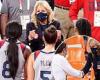 Jill Biden joins French President Emannuel Macron to watch Olympic basketball