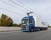 Lorries could run on overhead power lines motorways in bid to 'decarbonise' ...
