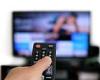 Families now spending nearly six hours a day watching TV or streaming, new ...