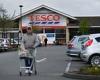 Lorry drivers and warehouse workers at Tesco distribution centres REJECT 2.5% ...