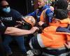 Covid-19 Australia: Melbourne construction workers protest over mandatory jabs
