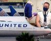 United Airlines says 97% of its US staff have had their COVID vaccine as their ...