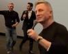 No Time To Die stars Daniel Craig and Rami Malek surprise theater goers at ...