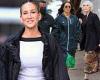 Sarah Jessica Parker is all smiles as she arrives on set as co-stars Kristin ...
