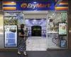 Ezymart, Sydney: Why convenience store owner installed flight simulator in ...
