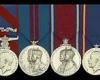 Medals awarded to chauffeur who drove Edward VIII during abdication crisis go ...
