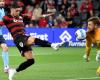 Diving save ensures goalless Sydney derby, Tony Popovic gets winning start as ...