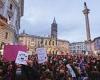 Tens of thousands of women take over Rome and Munich in show of strength ...