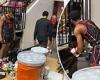 Houston Cougars basketball player picks up trash on floor after teammate spills ...