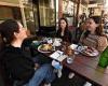 Covid-19 Australia: Victorians without booster could be banned from cafes and ...
