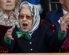 Saturday 14 May 2022 02:04 AM The Queen shows her competitive side as she cheers on jockeys at the Royal ... trends now