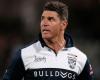 'Most well-rounded coach': Bulldogs captain goes into bat for Trent Barrett, ...