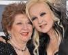 Thursday 2 June 2022 05:04 PM Cyndi Lauper, 68, reveals her mother Catrine has passed away trends now