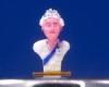 Sunday 5 June 2022 07:55 PM Micro-artist creates 1mm tall sculpture of the Queen to celebrate her Platinum ... trends now