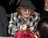 Wednesday 8 June 2022 02:04 AM Johnny Depp fans sing Happy Birthday as star, 59, signs autographs and poses ... trends now