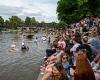 Sunday 19 June 2022 07:01 PM Hundreds of Cambridge students take to the river for the cardboard box boat race trends now