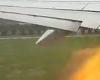 Sunday 19 June 2022 07:55 PM WATCH: Passenger films his SpiceJet Boeing 737 catch fire after birds are ... trends now