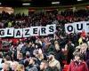 sport news Manchester United fans 'plan protest against the Glazers at Erik ten Hag's ... trends now