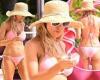 Thursday 7 July 2022 07:54 PM RHOBH star Dorit Kemsley showcases her figure in tiny pink bikini during ... trends now