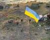 Thursday 7 July 2022 09:24 AM Ukrainian flag flies over Snake Island after Russia fled trends now