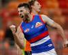 AFL live: Bulldogs need a win against Giants to keep finals hopes alive