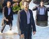 Thursday 22 September 2022 08:05 PM Ryan Reynolds wears a suit and shoes as he is seen in the ocean while shooting ... trends now