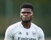 sport news Arsenal suffer HUGE injury blow as Thomas Partey is withdrawn during Ghana's ... trends now