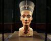 Sunday 25 September 2022 04:02 PM Archaeologists claim to have discovered Nefertiti's mummy as it awaits DNA test trends now