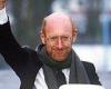 Saturday 12 November 2022 12:50 PM Inventor Sir Clive Sinclair snubbed lapdancer ex-wife and three children in his ... trends now