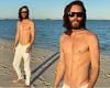 Wednesday 23 November 2022 11:56 PM Jared Leto, 50, shows off his washboard abs as he poses for sizzling shirtless ... trends now