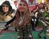 Thursday 24 November 2022 05:20 PM Thanksgiving Day parade: Paula Abdul, 60, glows in a metallic outfit in NYC trends now