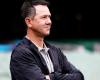 Ponting returns from hospital to commentary after feeling chest pains
