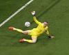 sport news Jordan Pickford makes crucial point-blank save from Boulaye Dia to keep England ... trends now
