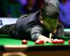 Six Chinese snooker players suspended as sport deals with major betting scandal